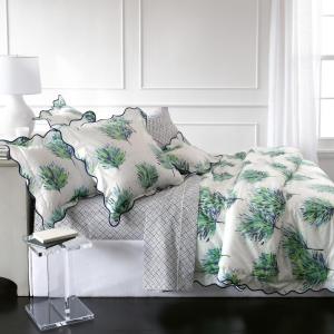 elegant-green-blue-white-sheets-duvet-covers-matouk-lulu-dk-hemingway