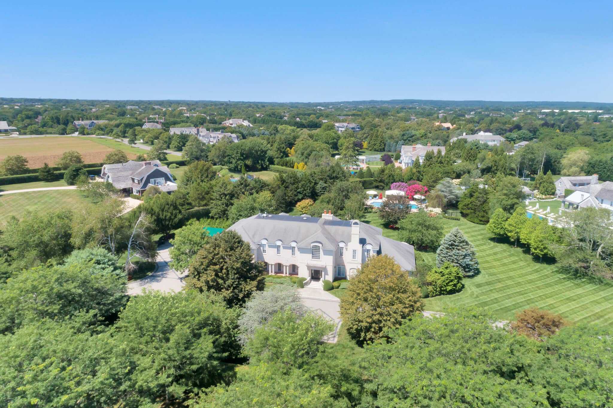 Southampton Estate in the Fordune Conclave — Hamptons Real Estate