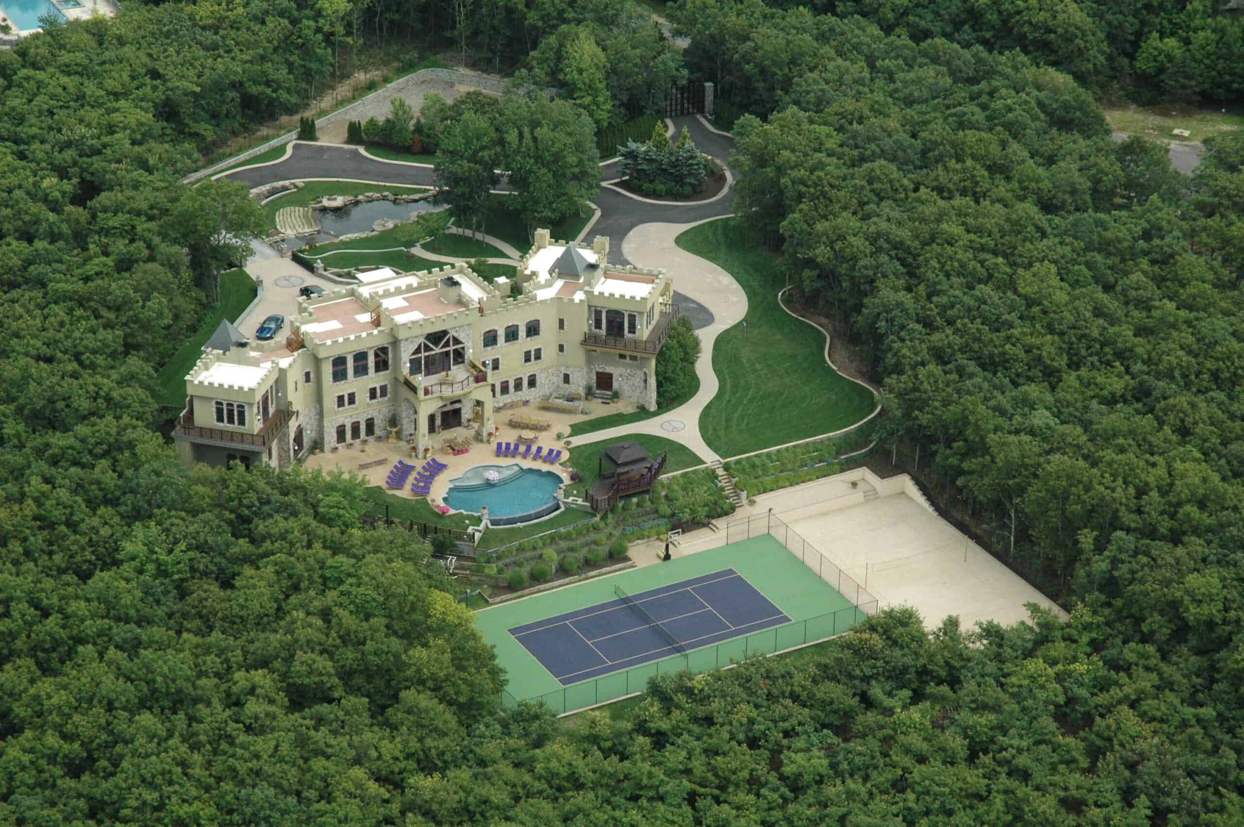 King Of His Castle: Sir Ivan's Hamptons Estate - La-La Land — Hamptons ...