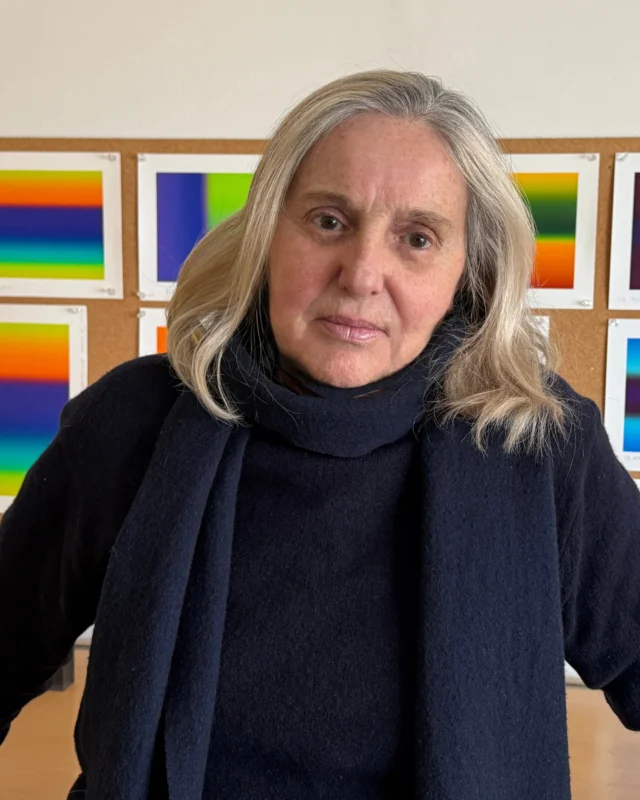 Blair Seagram’s luminous Plexiglass works seem to glow from within, blending color, light, and form into pieces that feel both organic and calming. Inspired by the ocean and the natural world, her art draws viewers in with a quiet energy that’s impossible to ignore. [link in bio]