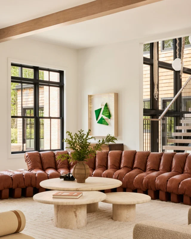 When clients embrace bold ideas, the results speak for themselves. In this Sag Harbor home, designer Jessica Gersten played with sculptural form and layered textures to create something truly distinctive. From the forged-iron swing to a striking stairwell pendant that anchors the heart of the space, the finished design balances personality and livability in every room. [link in bio]