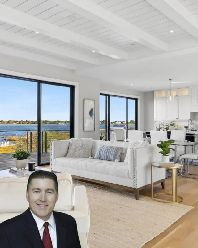 Bright, open interiors and water views on both sides 🌊 Walls of glass lead to decks, balconies, and a waterside pool and spa, creating an easy indoor outdoor layout. Direct bay access and nearby ocean beach access complete this coastal property.

218 Dune Road, Westhampton Beach
Represented by @westhamptonbroker of @brownharrisstevens