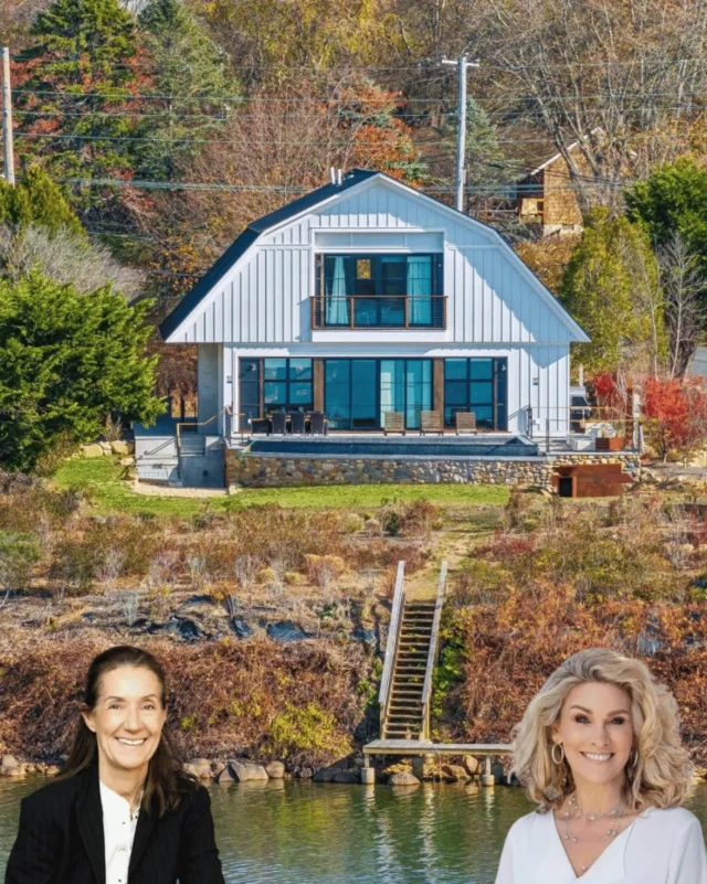 Sweeping sunset views over Fort Pond define this striking Montauk waterfront retreat 🌅 Walls of glass fill the home with natural light, complementing an open-concept layout, seven en-suite bedrooms, and a chef’s kitchen designed around the water views. A heated infinity-edge pool, waterside terrace, wellness amenities, and private dock create an exceptional setting for enjoying life on the water.

137 South Edgemere Street, Montauk
Represented by @jennylandeydoubleagent & @angelaboyerstump of @sirhamptons