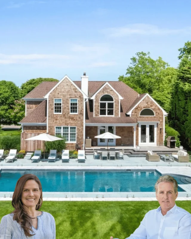 Beautifully renovated and set on more than half an acre, this Southampton home is made for entertaining from indoors to out ☀️ The 6 bedroom residence centers around a striking kitchen with a Calacatta Gold marble island, complemented by double-height living spaces, a private primary suite, and a finished lower level with a recreation room and gym. A heated saltwater gunite pool and spa, expansive patio and decking, mature landscaping, and an established vegetable garden complete the private backyard setting.

39 Aberdeen Lane, Southampton
Represented by @pattyandbriansellthehamptons of @hamptonsrealestate